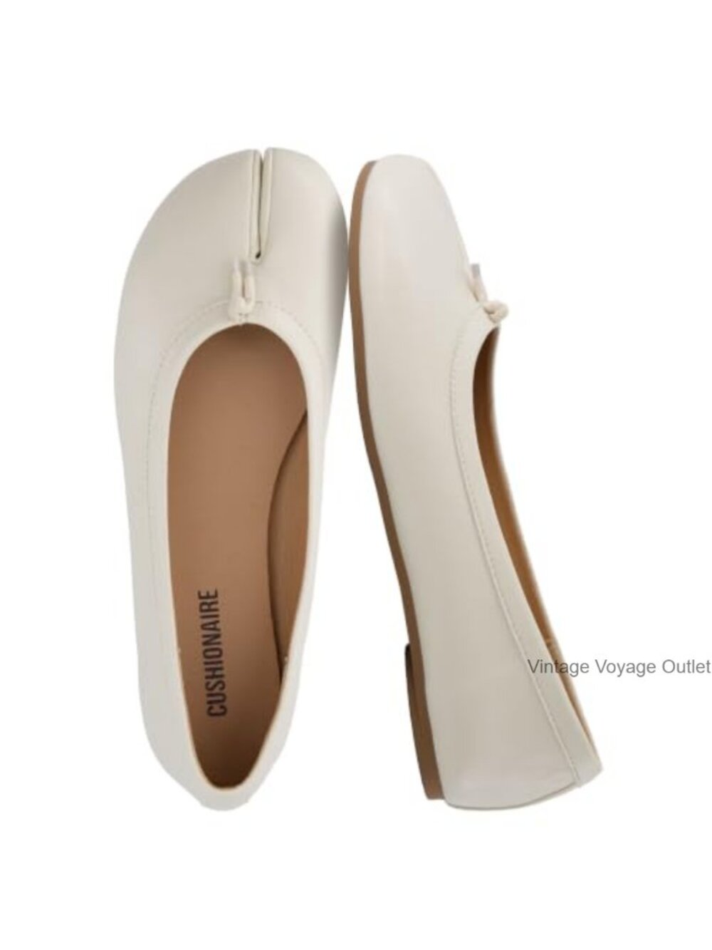 CUSHIONAIRE Maki Tabi Flats Women's Split Toe Ballet Flats Faux Leather